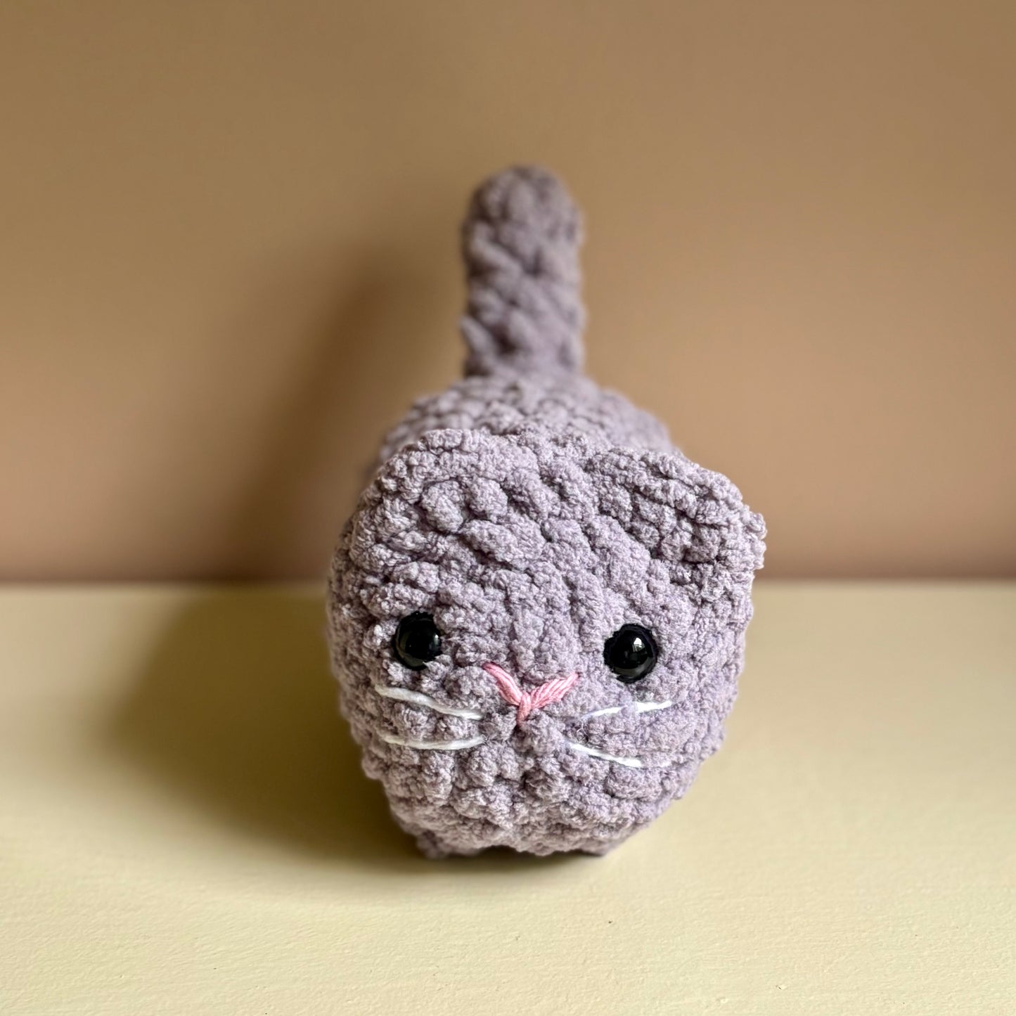 Small Plush Loaf Cat - Solid Light Grey (plastic eye)