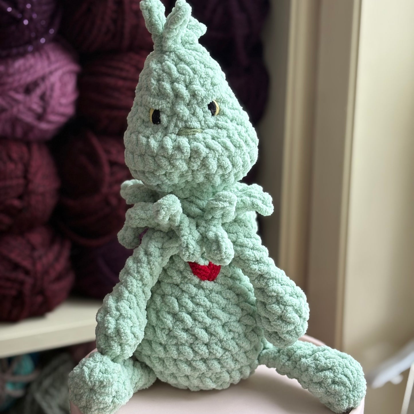 Plush Mr. Green yarn eyes)-Clary Green