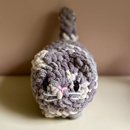 Small Plush Loaf Cat - Solid Multi Grey (yarn eye)