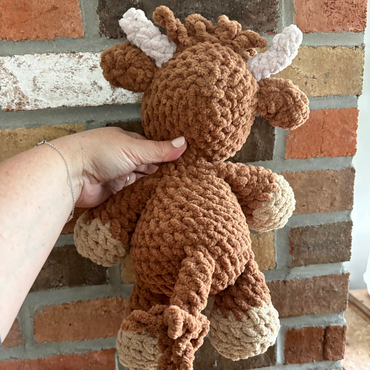 Plush Highland Cow - (yarn eyes) Caramel