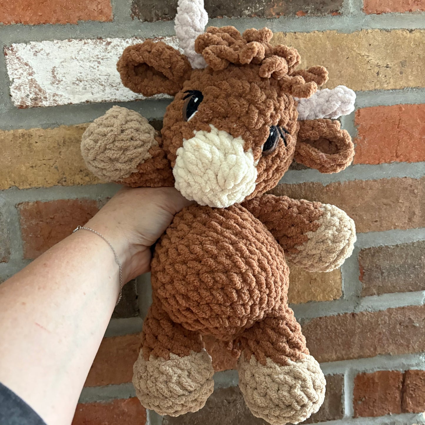 Plush Highland Cow - (yarn eyes) Caramel